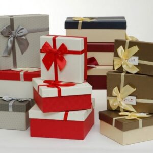 סט שלישיית קופסאות יוקרתי עם סרט סאטן בצורת מלבן - 5 סטים במארז